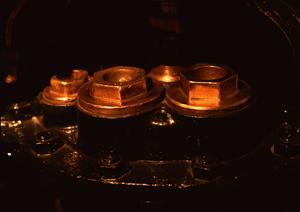 会社の品質を守るために必要な表面分析